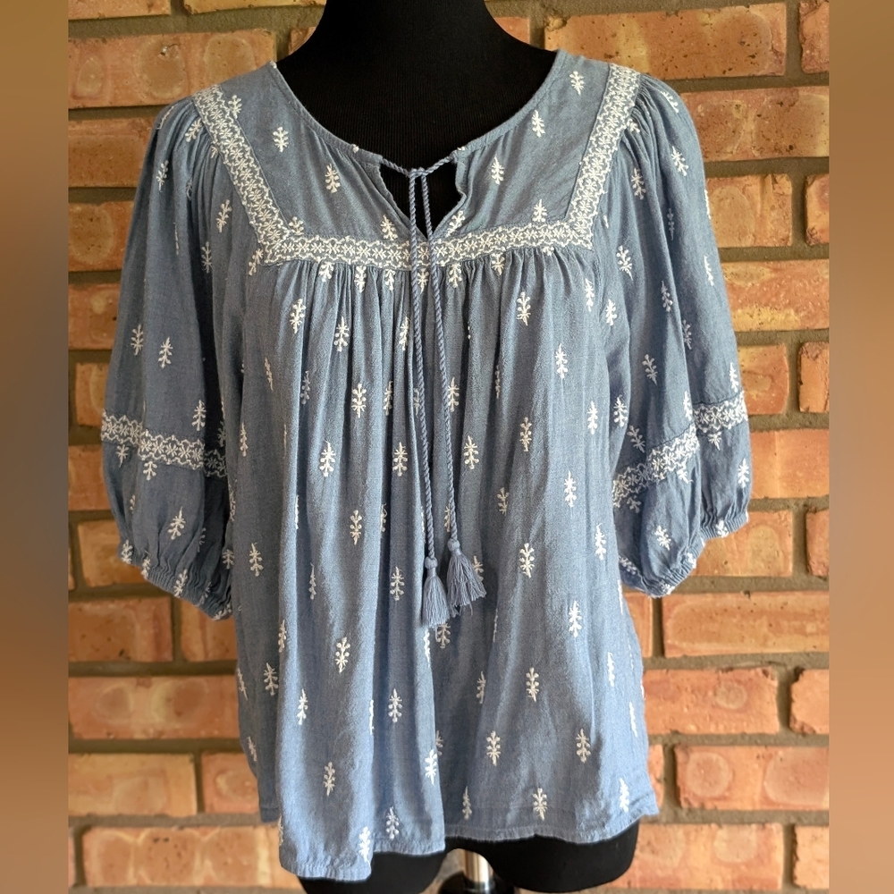 Old Navy Embroidered Peasant Top - Chambray Blue - Picture 4 of 8
